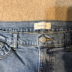 Pacsun Light Wash Y2K Low Rise Bootcut Jeans Size 29 thumbnail 4