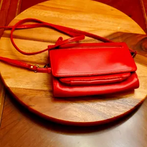 BUXTON RED CROSS BODY BAG thumbnail 2