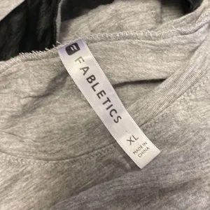 Fabletics grey top xl‎ thumbnail 2