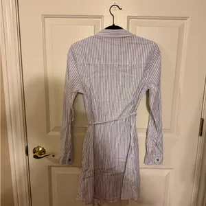 Abercrombie & Fitch White and Black Striped Shirt thumbnail 3