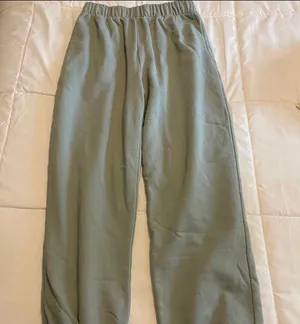Brandy Melville Rosa Sweatpants thumbnail 1