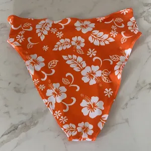 Hawaiian Floral Bandeau Bikini Set thumbnail 4