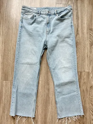 Zara High Rise Straight Leg Raw Hem Distressed Jeans Light Wash Size 14 thumbnail 2