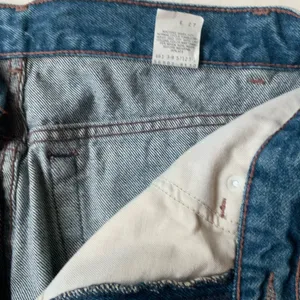 Levi's Women’s Dark Blue Straight-Leg Jeans sz14 thumbnail 4