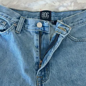 BDG Urban Outfiters Mom High Rise Short 26 thumbnail 5