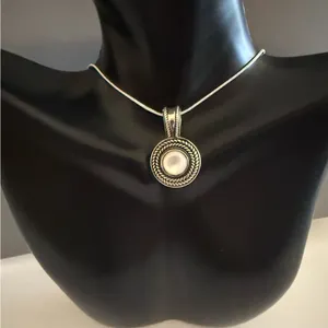 Mother of Pearl Sterling Silver SA Thailand Pendant SIGNED Sterling Plate Chain thumbnail 6