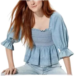 American Eagle Smocked Denim Peplum‎ Top Womens Small Blue Embroidered Babydoll thumbnail 1