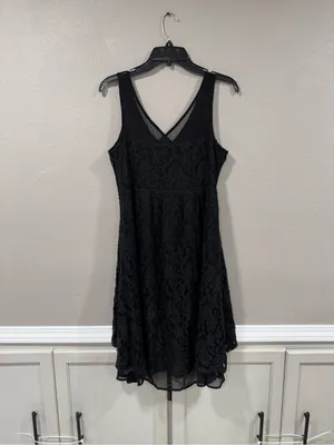 Miss Me Black Lace Sleeveless V-Neck Dress with Sequin Accents thumbnail 6