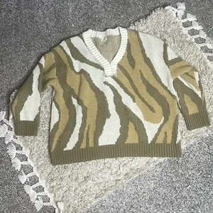 Pol distressed animal print green tan white large bulky sweater thumbnail 1