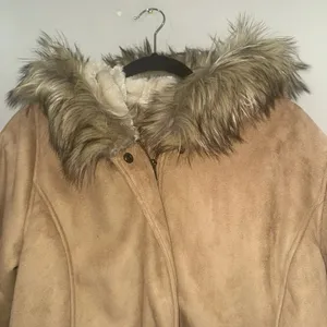 Vintage KC Collections Women’s XL‎ Beige Faux Fur Hooded Jacket Coat thumbnail 3