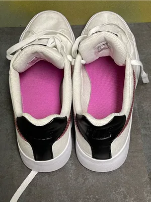 Nike Court Royale Women's Canvas White Sneakers Size 11 thumbnail 5