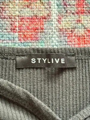 stylive sweetheart neck off shoulder top Black thumbnail 3