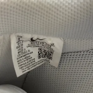 Nike Air Force 1 Low '07 Women's Sz 8 Triple White‎ 315115-112 thumbnail 6