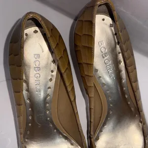 BCBG Girls‎ Tan Old Money Timeless Classic Leather Snake Skin Pumps Heels Size 7 thumbnail 10