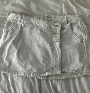 Super cute Free people white jean skirt thumbnail 1
