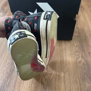 CONVERSE all Star Chuck Taylor hi top black kiss lip embroidered lace up shoes 7 thumbnail 5
