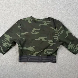 GOOD AMERICAN The Icon Crop Top Camo Size 1 (Small) Green Logo Activewear thumbnail 7