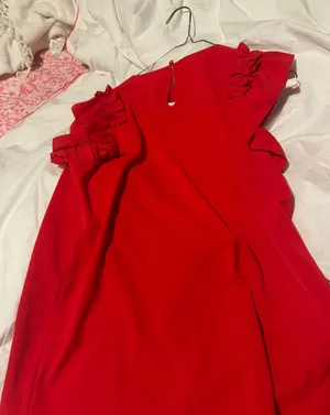 Red Ruffle Top Size L thumbnail 2