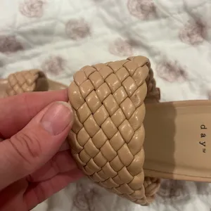 A New Day Women's Tan Woven chunky Sandal thumbnail 4
