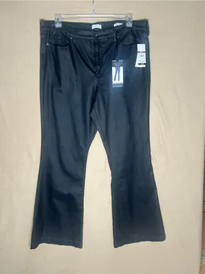 Plus size Black Faux Leather Flare Pants by Sofia Vergara Size 20 NWT. Smooth. thumbnail 3