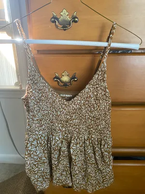 Old Navy Tank Top thumbnail 1