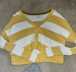 American Eagle Outfitters Cardigan thumbnail 1