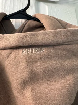 Aritzia Mega Fleece Hoodie  thumbnail 5