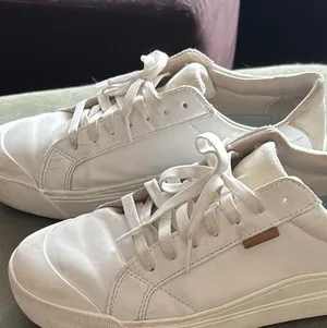 Dr. Scholl’s Time Off Sneakers thumbnail 1