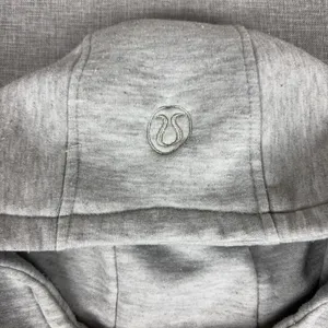Lululemon Scuba Hoodie Womens Small Gray Full Zip Cropped Fleece Thumbholes thumbnail 4