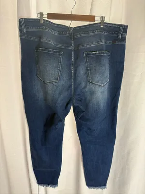 KANCAN Maurice’s Plus Size 24 Medium Wash Distressed Jeans EUC Blue thumbnail 5