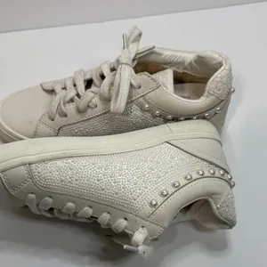Vintage Cream and Silver Star Sneakers White Size 9 thumbnail 6