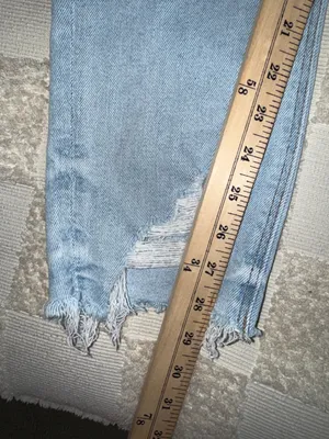 American‎ Eagle Highest Rise Mom Light Blue Distressed Jeans size 6 Long thumbnail 2