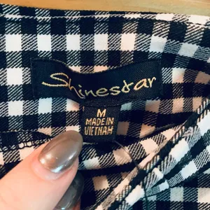 Women’s Shinestar Black And White Checkered Skirt Size M NWT thumbnail 8