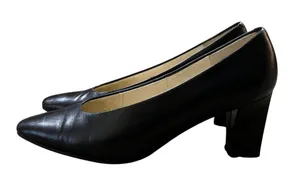 Vintage SRO Leather Heels Women’s 7.5M Blue Low Heel Pumps Used thumbnail 1