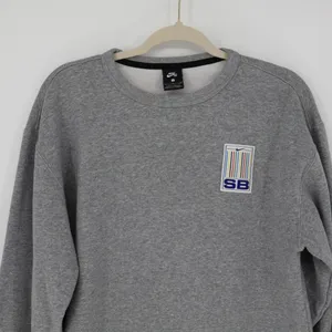 Nike SB Striped Skate Crewneck Sweatshirt Size Small Grey Men's Classic Minimal‎ thumbnail 2