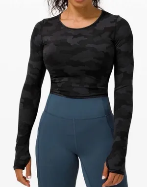🌺Lululemon Wunder Train Black Camo Cropped Shirt Size 2🌺 thumbnail 1