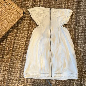 Hello Molly White Denim Strapless Mini Dress Size Small thumbnail 2
