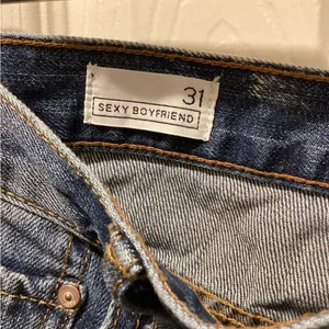 GAP Women's Boyfriend Jeans - Blue thumbnail 2