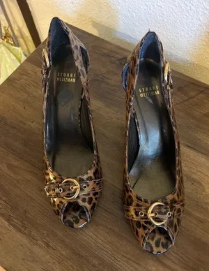 Stuart Weitzman pumps size 8 thumbnail 1