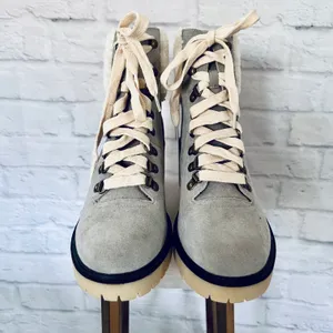 NEW Grey Sherpa Boots Gray Size 6.5 thumbnail 4