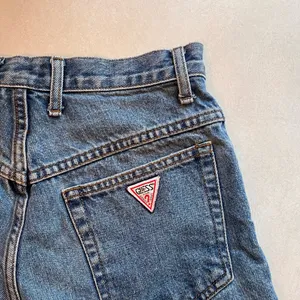Guess Jean shorts thumbnail 2
