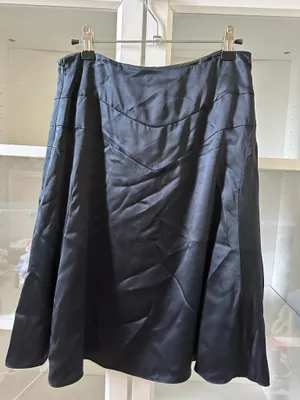 Banana Republic Skirt thumbnail 1