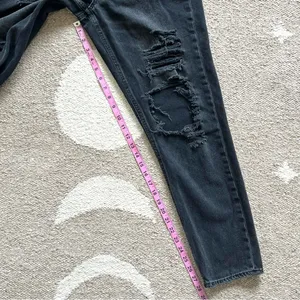 American Eagle Black High Waisted Mom Jeans Size 8 Long thumbnail 6
