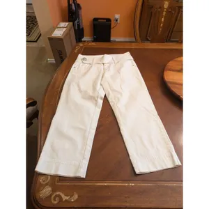 Cache White Denim Capri Jeans Women’s Size 4 thumbnail 2