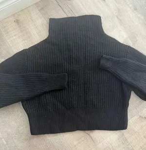 Aritzia Wilfred Montpellier Waist Turtleneck Sweater‎ - Black - XS thumbnail 1