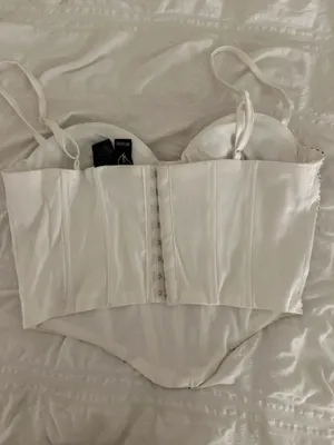 Windsor Sparkly White Corset thumbnail 2