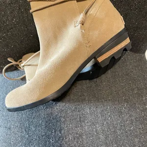 Sorel Beige Ankle Booties thumbnail 4