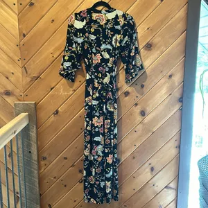 Jessica Simpson maternity black floral maxi bell sleeve dress thumbnail 8