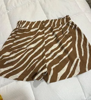 Sincerely Jules Tan/white Zebra Print Shorts Size M thumbnail 1