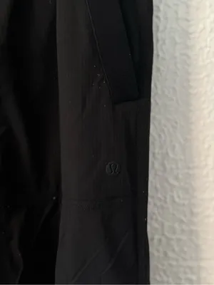Lululemon Beyond the Studio Ruched Cargo pants LW5GILS black thumbnail 7